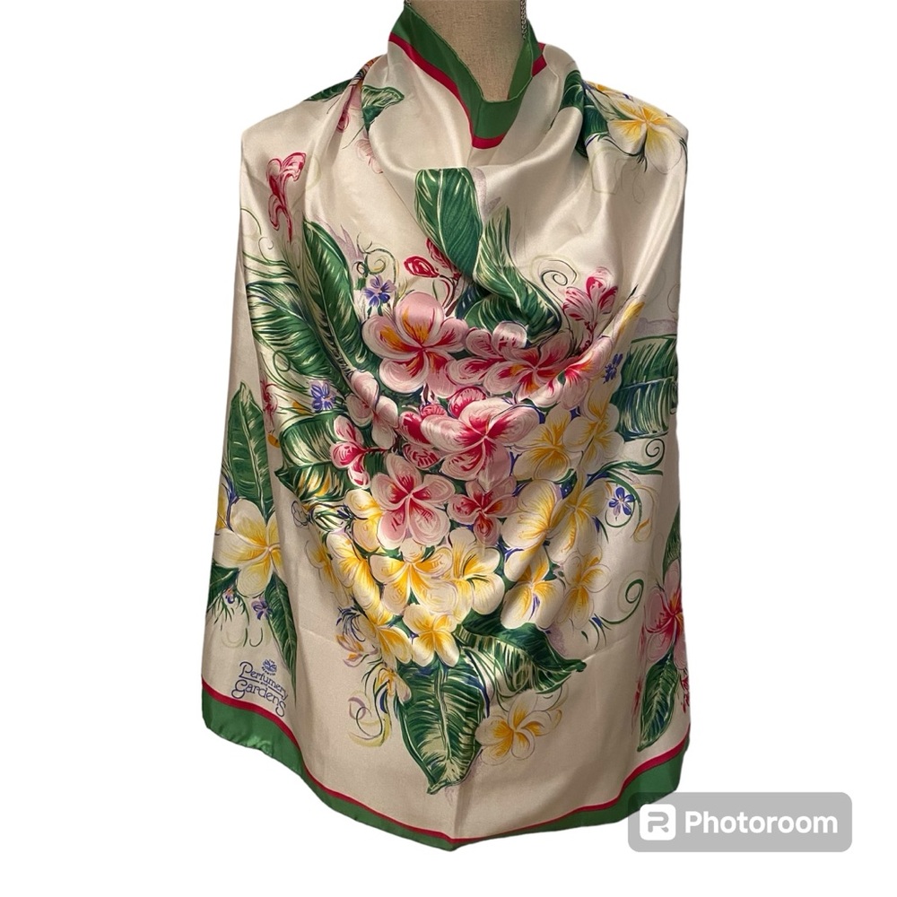 THE BERMUDA PERFUMERY AND GARDENS SCARF WHITE PINK GREEN FLORAL SILK SQUARE